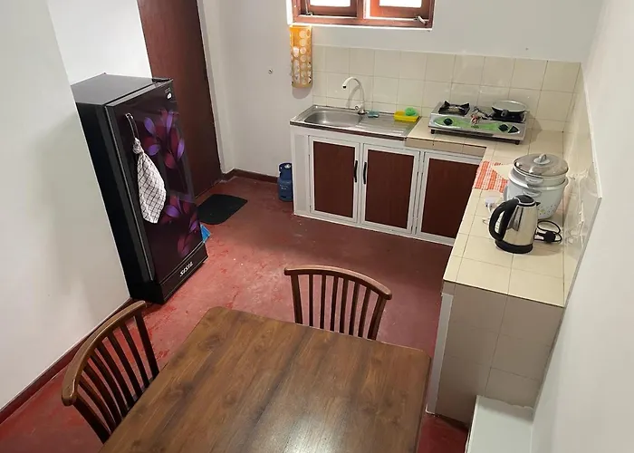 S & A Accommodation Nawala 1