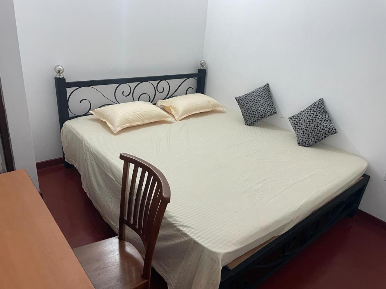 Apartment S & A Nawala 1 *